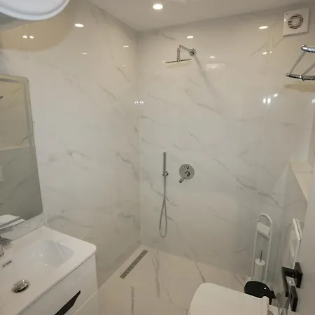 Gashi Aparthotel